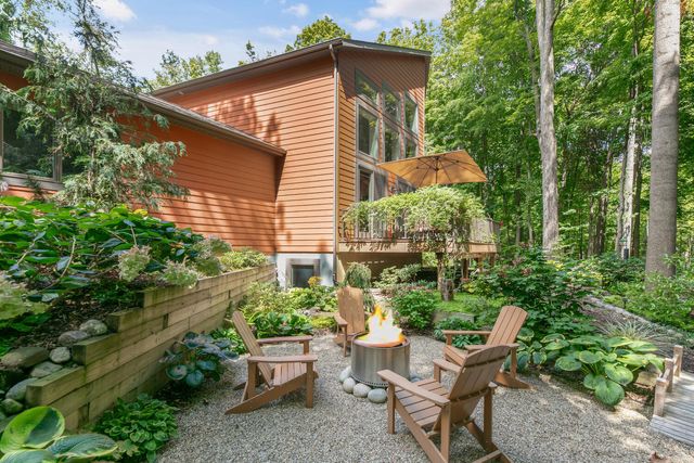 46 Camp Madron Road 46, Buchanan Twp, MI 49107