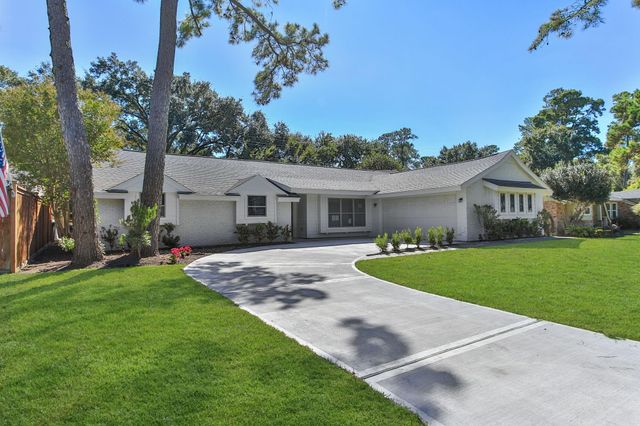 1726 Maux Dr Drive, Houston, TX 77043