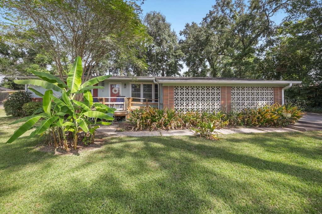 1907 Wahalaw Nene Court, Tallahassee, FL 32399
