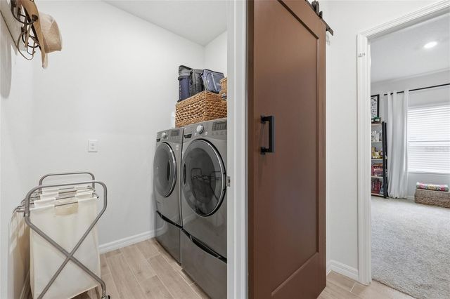 8261 SW 60TH AVENUE, Gainesville, FL 32608