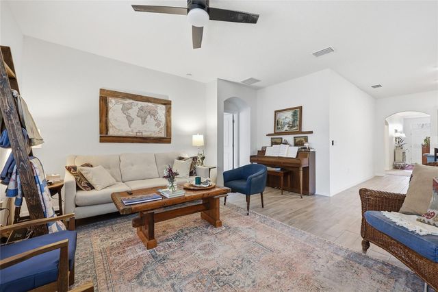 8261 SW 60TH AVENUE, Gainesville, FL 32608