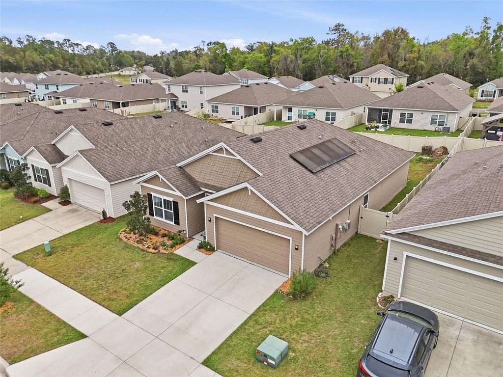 Image 3 of property listing at 8261 SW 60TH AVENUE, Gainesville, FL 32608