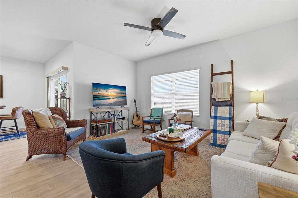 Image 24 of property listing at 8261 SW 60TH AVENUE, Gainesville, FL 32608