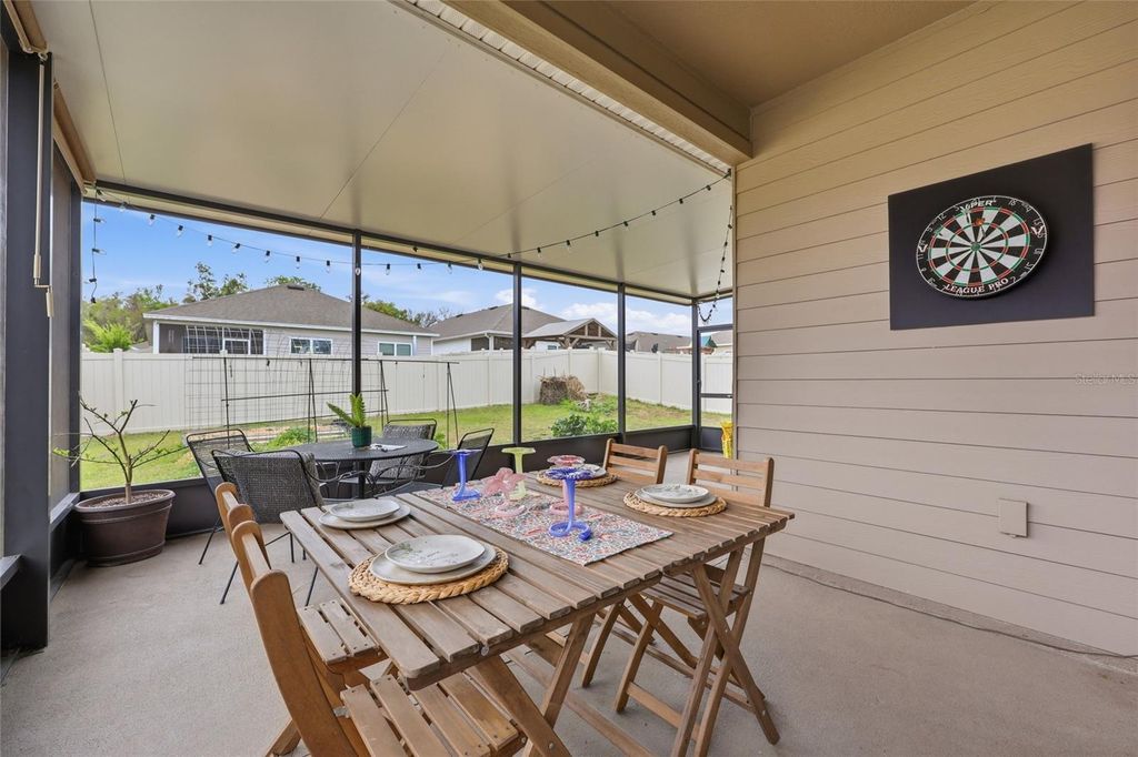 Image 8 of property listing at 8261 SW 60TH AVENUE, Gainesville, FL 32608