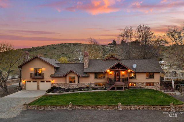 5002 N Hwy 16, Eagle, ID 83616