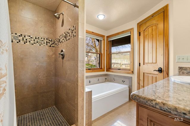 5002 N Hwy 16, Eagle, ID 83616