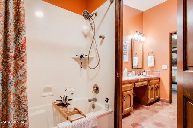 3640 N River Ranch Place, Tucson, AZ 85750