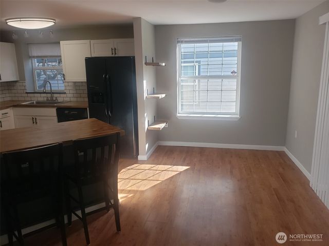 24018 26th Place S #C102, Des Moines, WA 98198