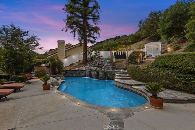 20224 Chapter, Woodland Hills, CA 91364