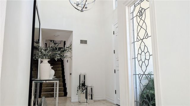 20224 Chapter, Woodland Hills, CA 91364