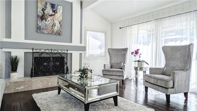20224 Chapter, Woodland Hills, CA 91364