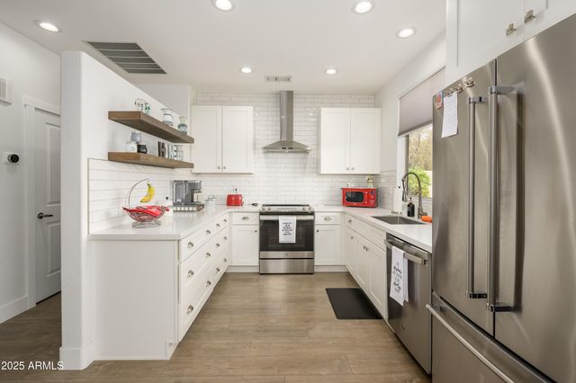 15900 W AUTUMN Circle, Surprise, AZ 85374