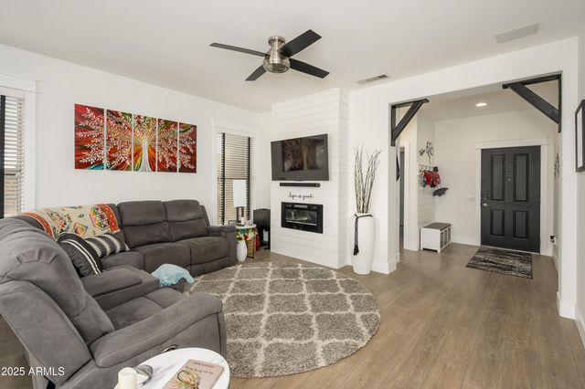 15900 W AUTUMN Circle, Surprise, AZ 85374