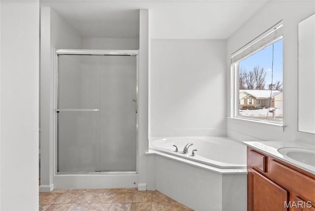 757 Pecan Hill Drive, St Charles, MO 63304