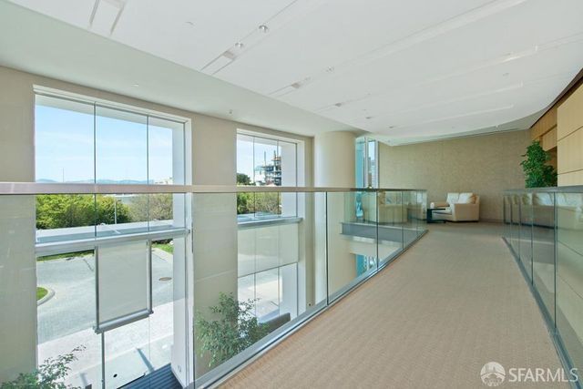 425 1st Street 5901, San Francisco, CA 94105
