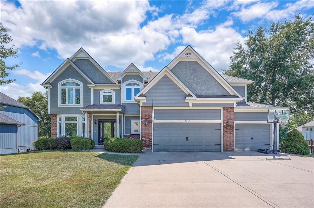 9217 N Lydia Avenue, Kansas City, MO 64155