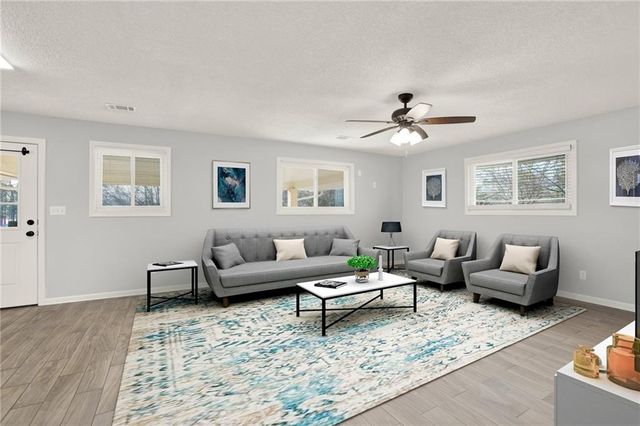 5 Greenbriar Avenue, Cartersville, GA 30120