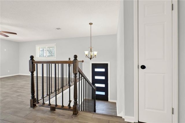 5 Greenbriar Avenue, Cartersville, GA 30120