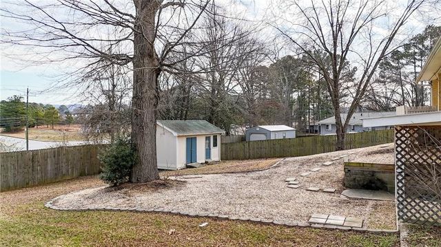 5 Greenbriar Avenue, Cartersville, GA 30120