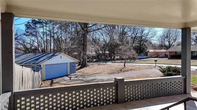 5 Greenbriar Avenue, Cartersville, GA 30120