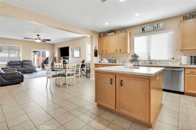 13252 Placentia, Hesperia, CA 92344