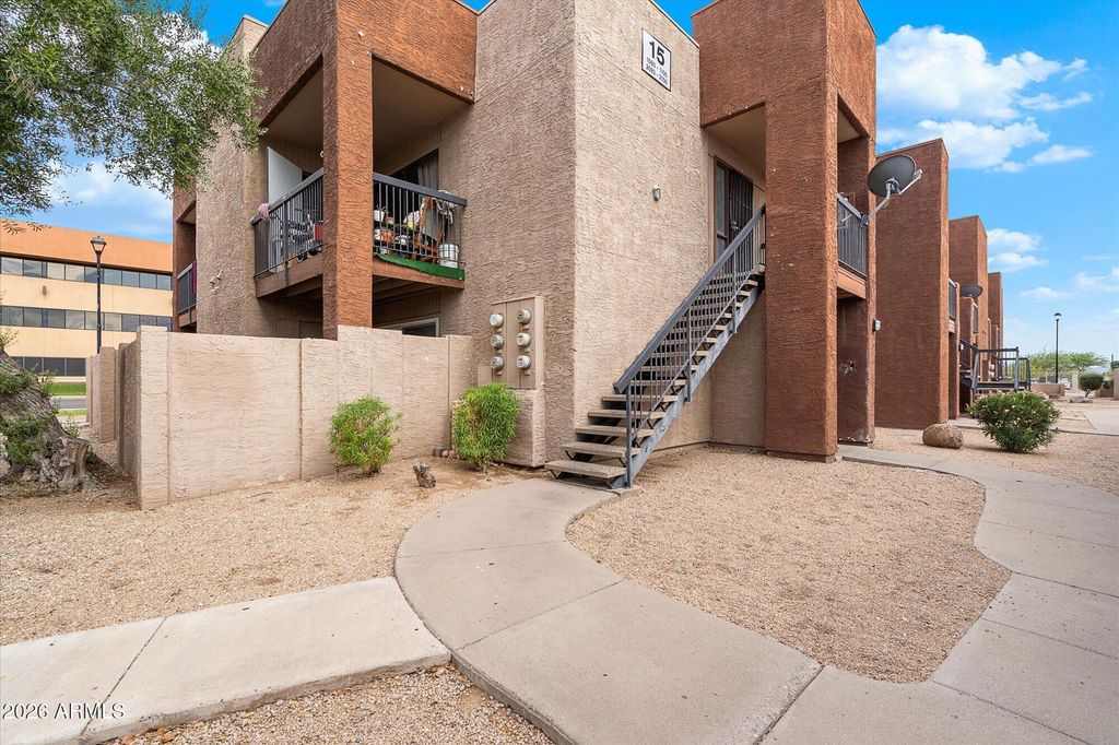 3810 N Maryvale Parkway Apt 1099, Phoenix, AZ 85031 — exterior