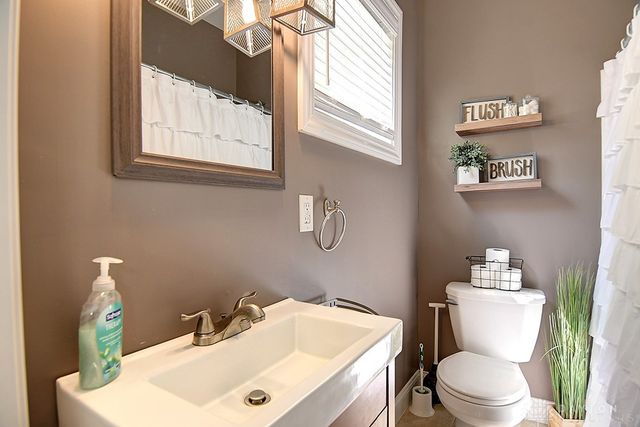 631 Saint Nicholas Avenue, Dayton, OH 45410