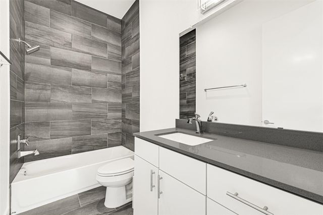 449 W 25th Street C, Houston, TX 77008