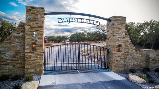 105 Majestic Hills, Blanco, TX 78606