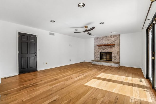 835 Bordentown Avenue, Sayreville, NJ 08872