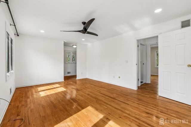 835 Bordentown Avenue, Sayreville, NJ 08872