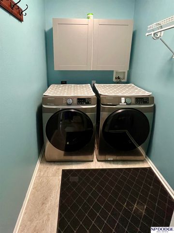 7642 Glynoaks Drive, Lincoln, NE 68516