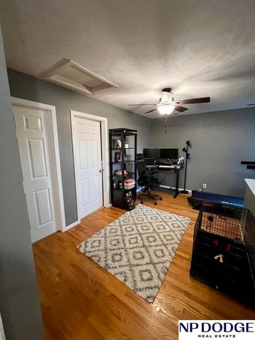 7642 Glynoaks Drive, Lincoln, NE 68516