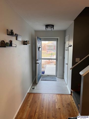 7642 Glynoaks Drive, Lincoln, NE 68516