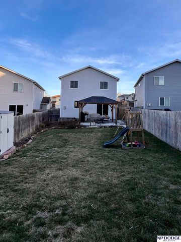 7642 Glynoaks Drive, Lincoln, NE 68516