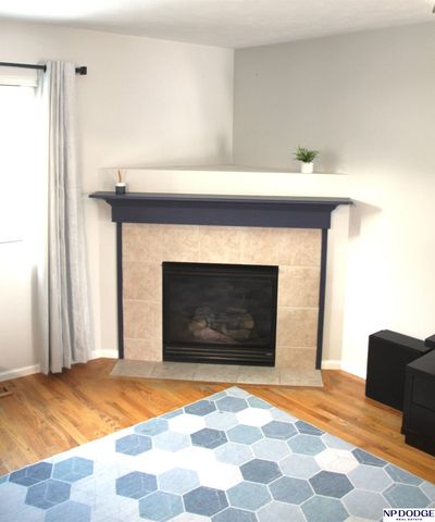 7642 Glynoaks Drive, Lincoln, NE 68516