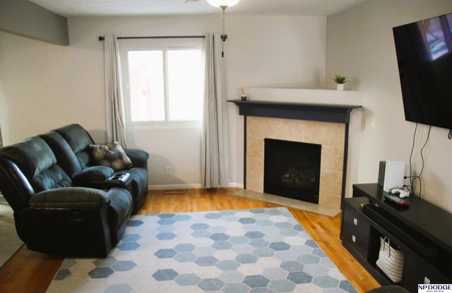 7642 Glynoaks Drive, Lincoln, NE 68516