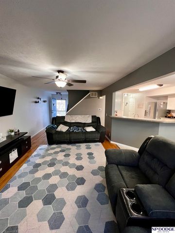 7642 Glynoaks Drive, Lincoln, NE 68516