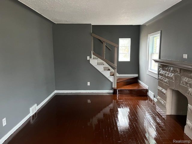 15646 SARATOGA Street, Detroit, MI 48205