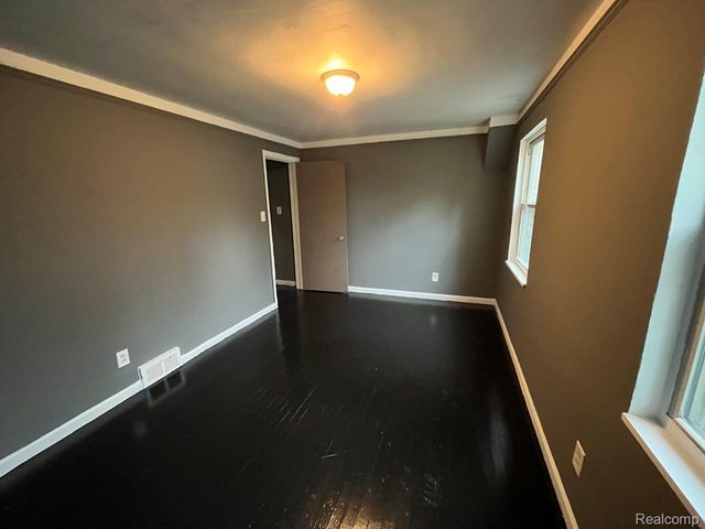 15646 SARATOGA Street, Detroit, MI 48205