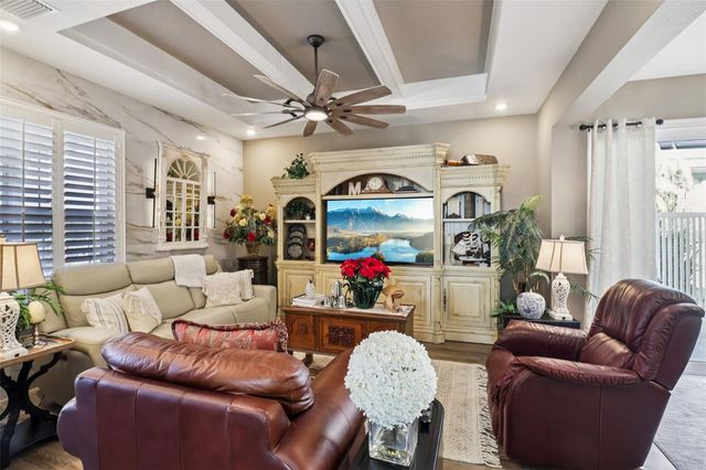 368 SUMMERLAND KEY AVENUE, Lady Lake, FL 32159