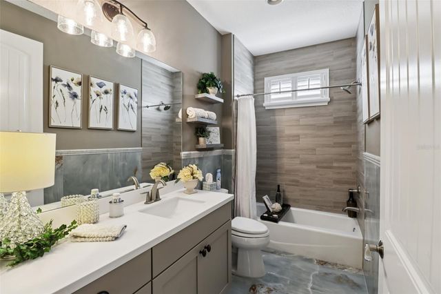 368 SUMMERLAND KEY AVENUE, Lady Lake, FL 32159