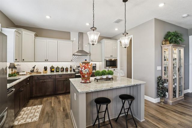 368 SUMMERLAND KEY AVENUE, Lady Lake, FL 32159