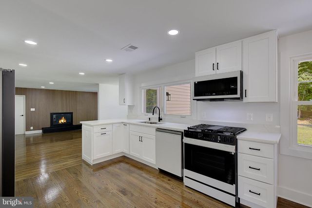 1107 SWAN CREEK RD, Fort Washington, MD 20744