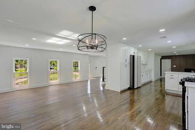 1107 SWAN CREEK RD, Fort Washington, MD 20744