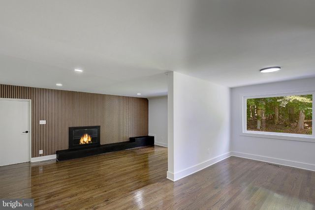 1107 SWAN CREEK RD, Fort Washington, MD 20744