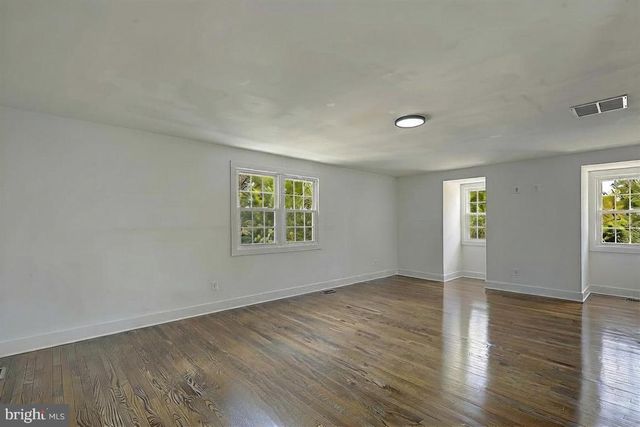 1107 SWAN CREEK RD, Fort Washington, MD 20744