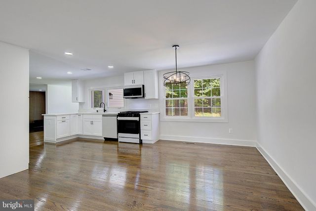 1107 SWAN CREEK RD, Fort Washington, MD 20744