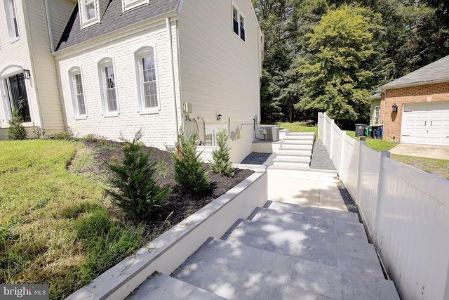 1107 SWAN CREEK RD, Fort Washington, MD 20744