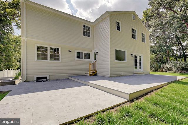 1107 SWAN CREEK RD, Fort Washington, MD 20744